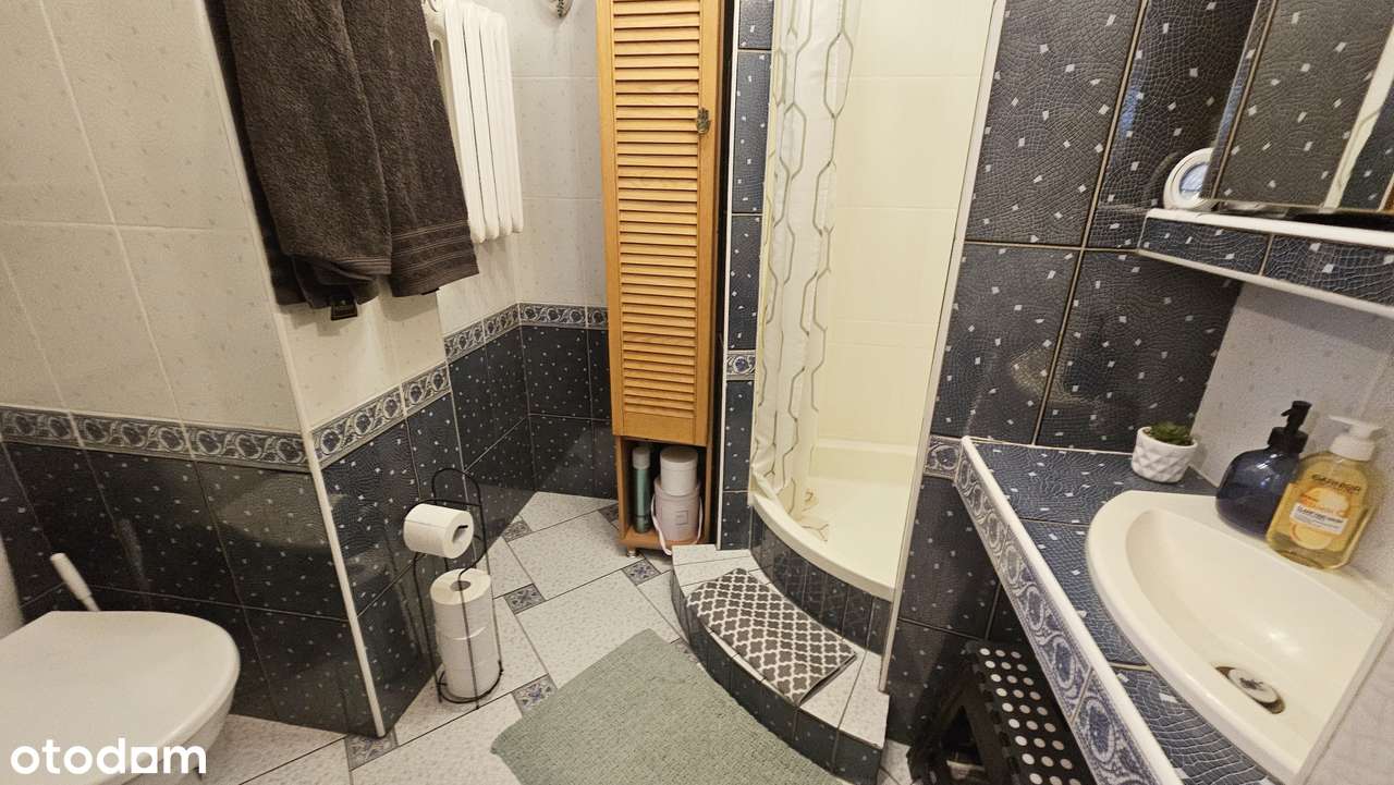 Dom z lokalem użytkowym i mieszkaniem Płock, ul. Wyszogrodzka-11