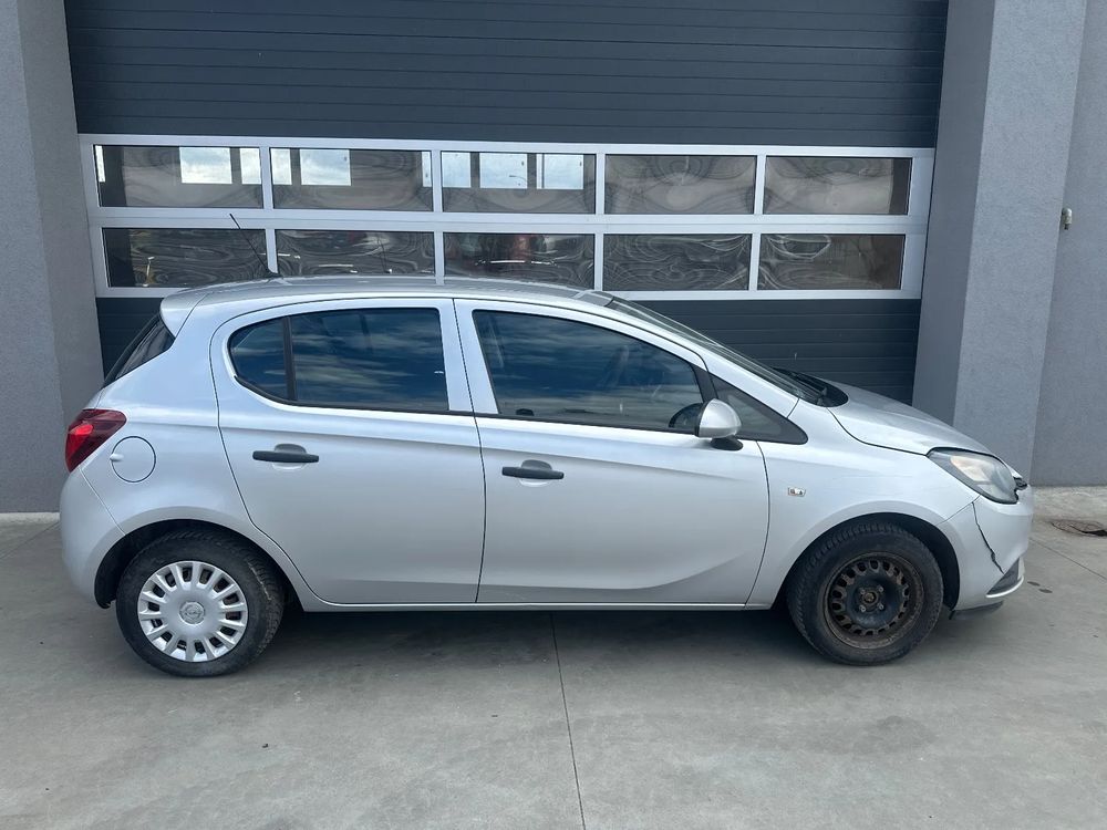 Opel Corsa E 1.4 Essentia 2015
