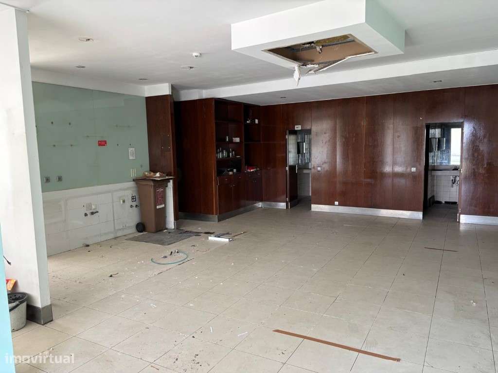 Loja licenciada para restauração - Castelo da Maia - Grande imagem: 3/14