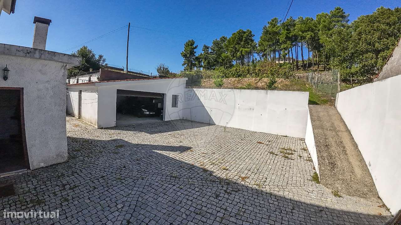 Moradia T5 para venda-8