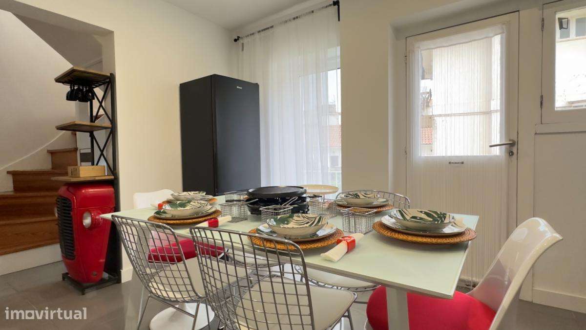 Quarto - localizado em Norton de Matos Coimbra - Grande imagem: 5/21