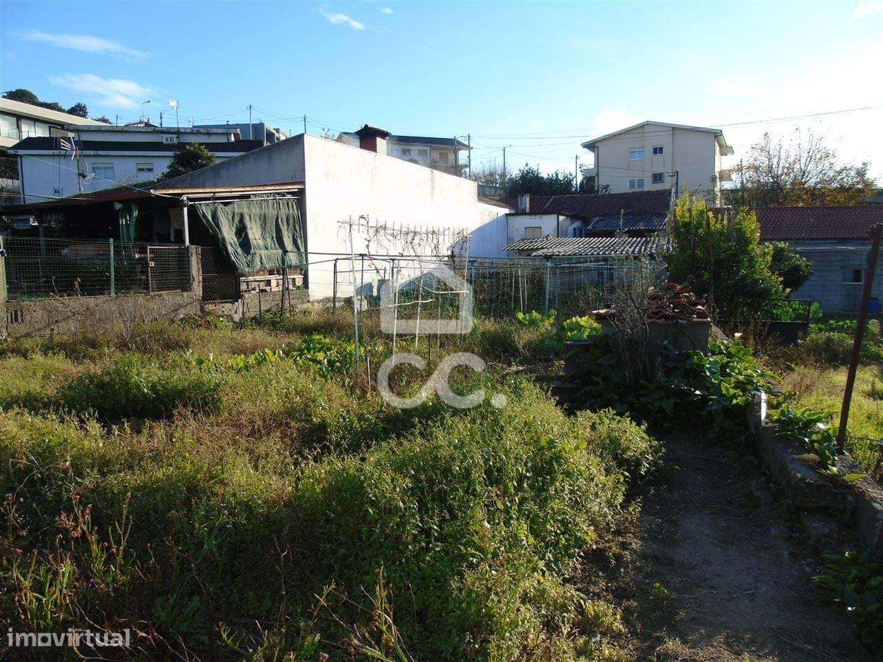 Moradia em banda para restauro V2 em Candoso São Martinho - Grande imagem: 4/7