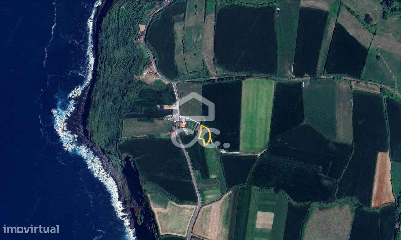 Terreno com Construção - Fenais Ajuda - Ribeira Grande-8