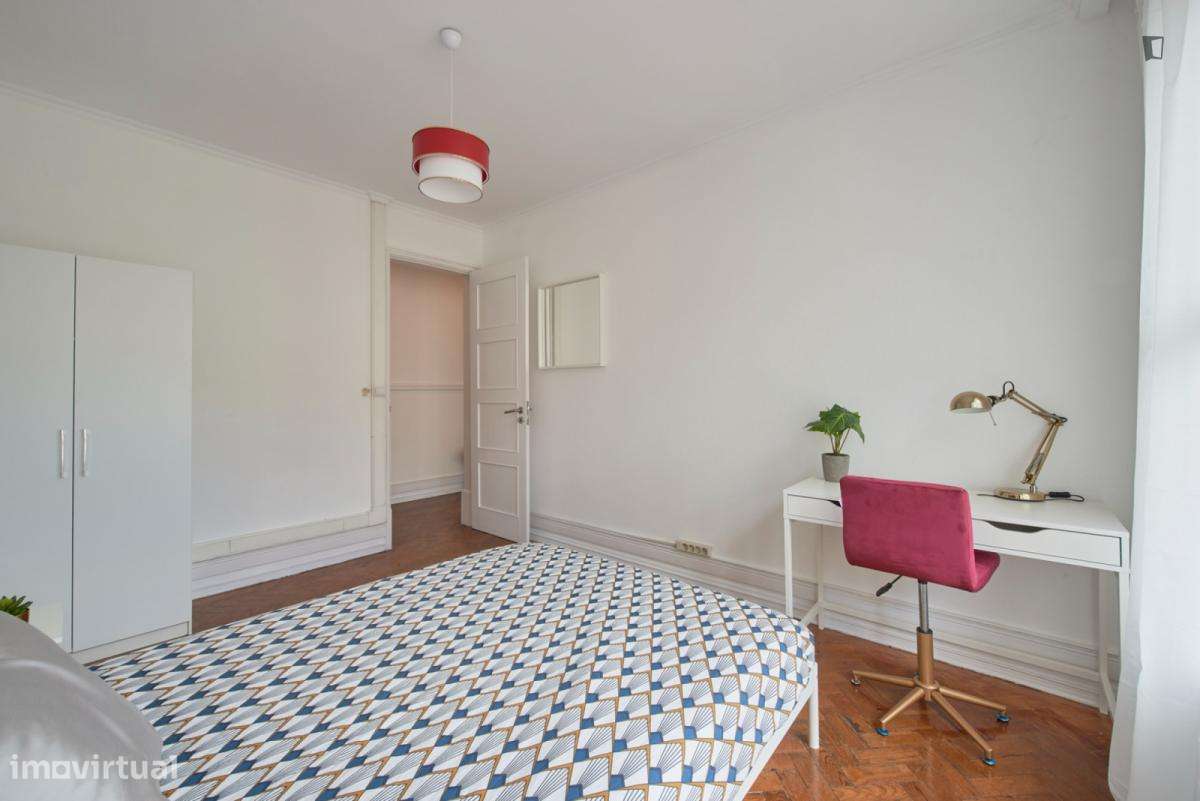Quarto - localizado em Marquês de Pombal Lisbon - Grande imagem: 2/60