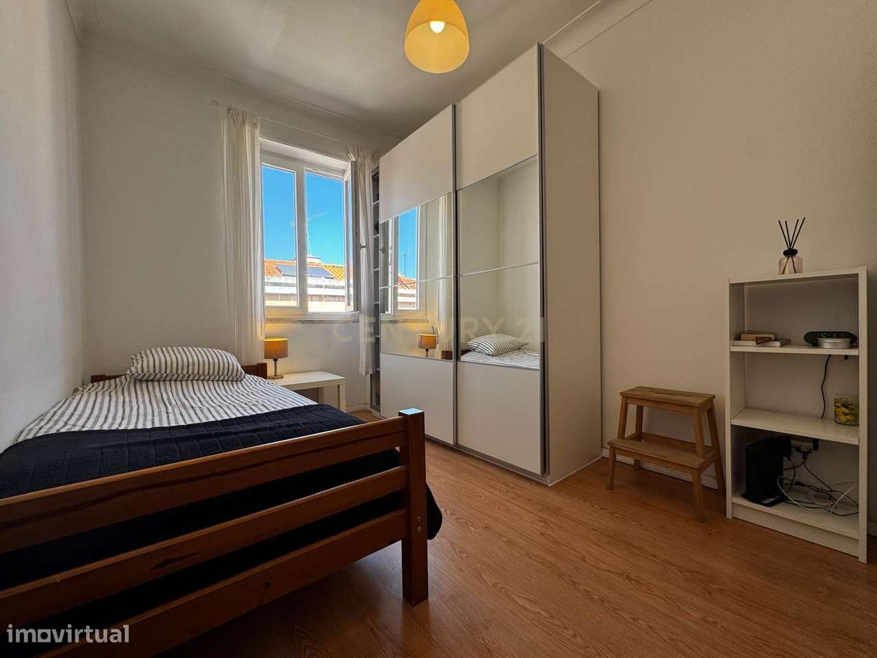 Oportunidade Única no Coração de Lisboa!  Apartamento Equipado e em Ex-9