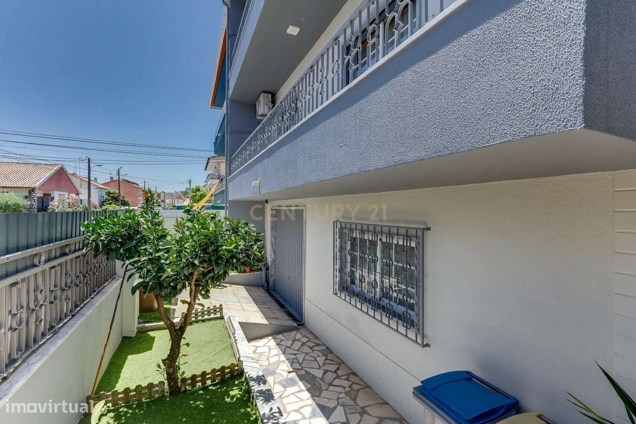 Excelente Moradia T3+1 em Vale de Milhaços, Seixal-33