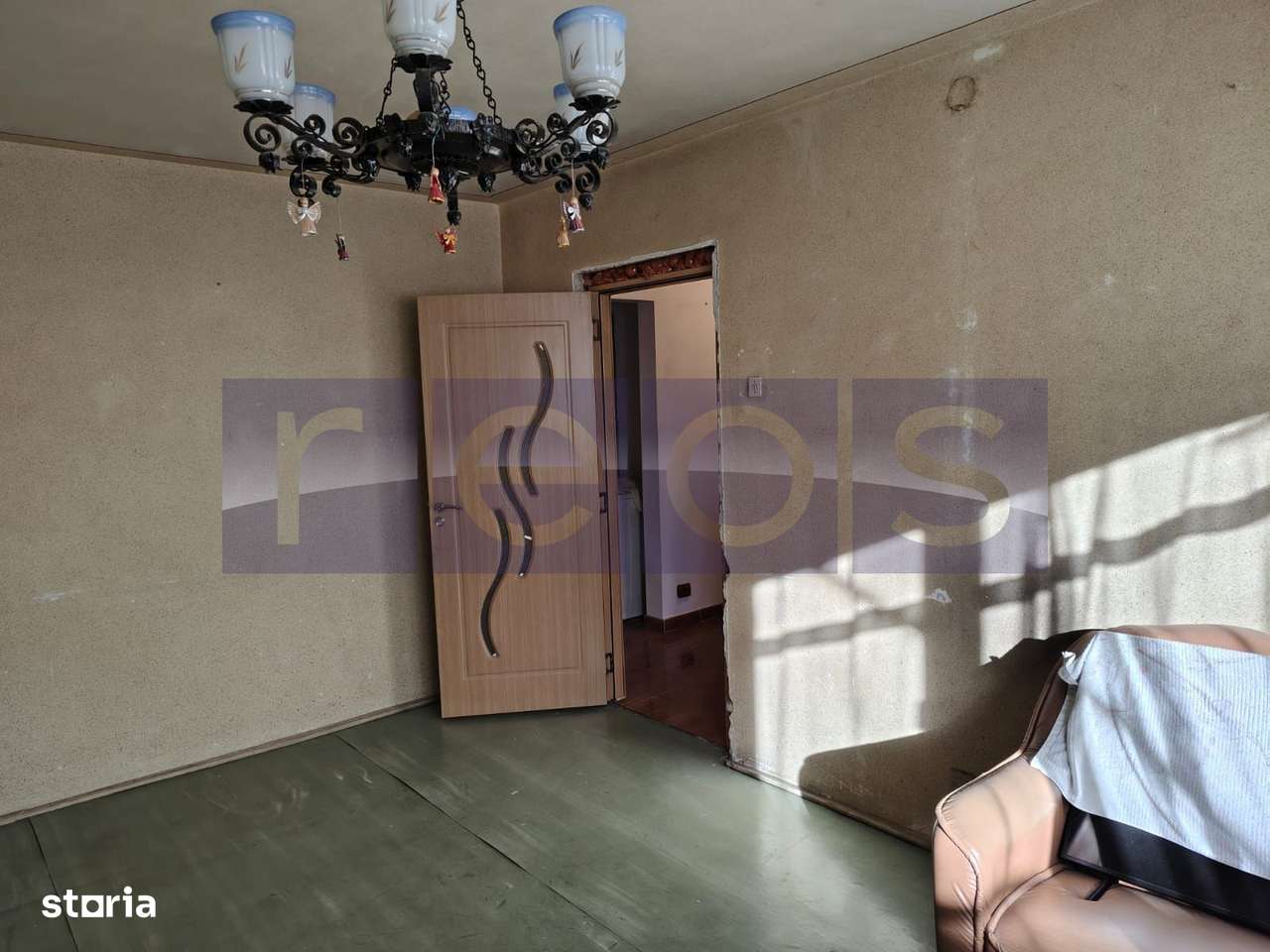 VANZARE 3 CAMERE I DECOMANDAT I METROU I LIBER I VALEA IALOMITEI - Imagine principală: 4/8