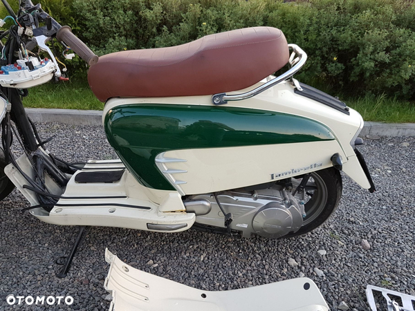 LAMBRETTA LN 125 KOŁO LAMPA PLASTIK BŁOTNIK FOTEL - 6