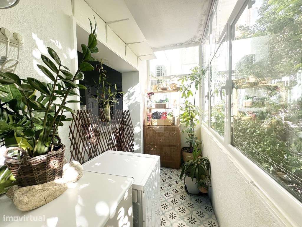 Apartamento T3 renovado-17