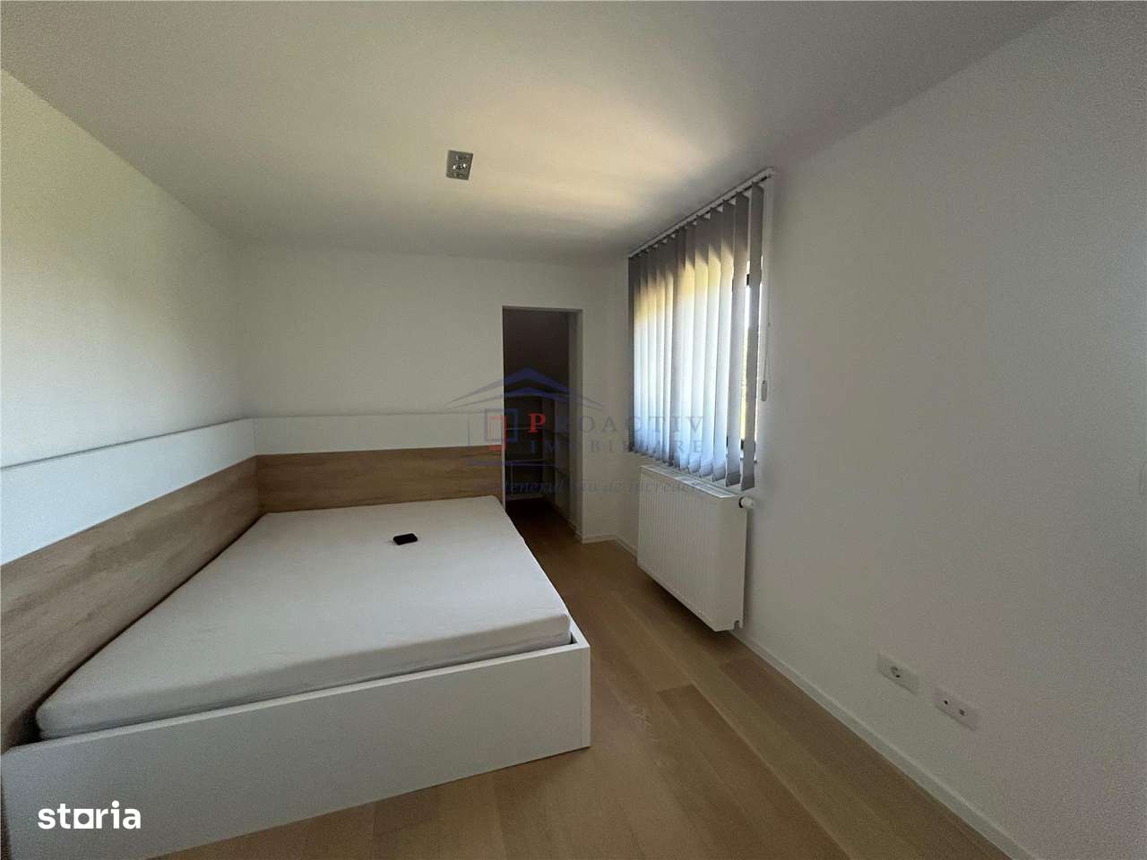 Casa 220 mp | 4 dormitoare | 10-30 ari teren | Patrauti  C-5908-10