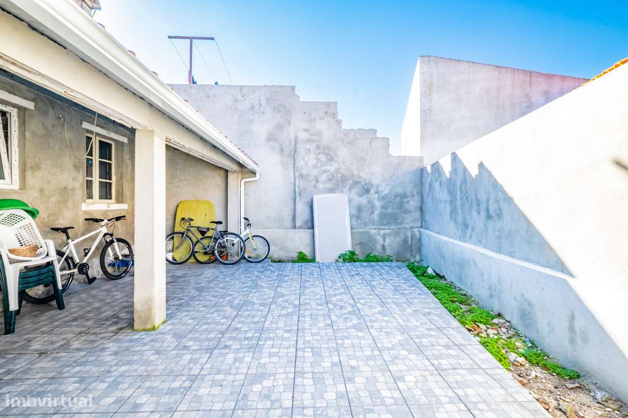 Moradia T3 com terraço e ar condicionado em Azeitão-22