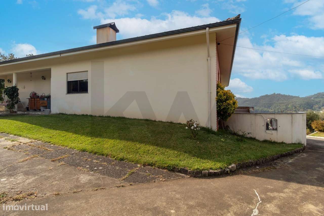 Exclusividade e Natureza à Beira Rio: Moradia T4 com 8.100 m2 e Vista - Grande imagem: 5/27