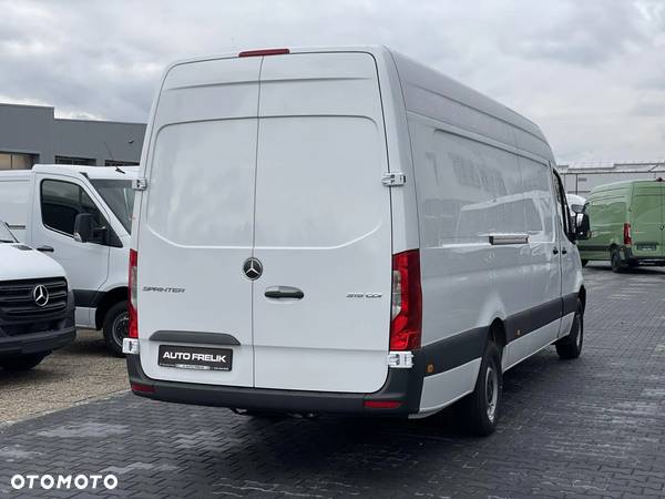 Mercedes-Benz Sprinter - 6