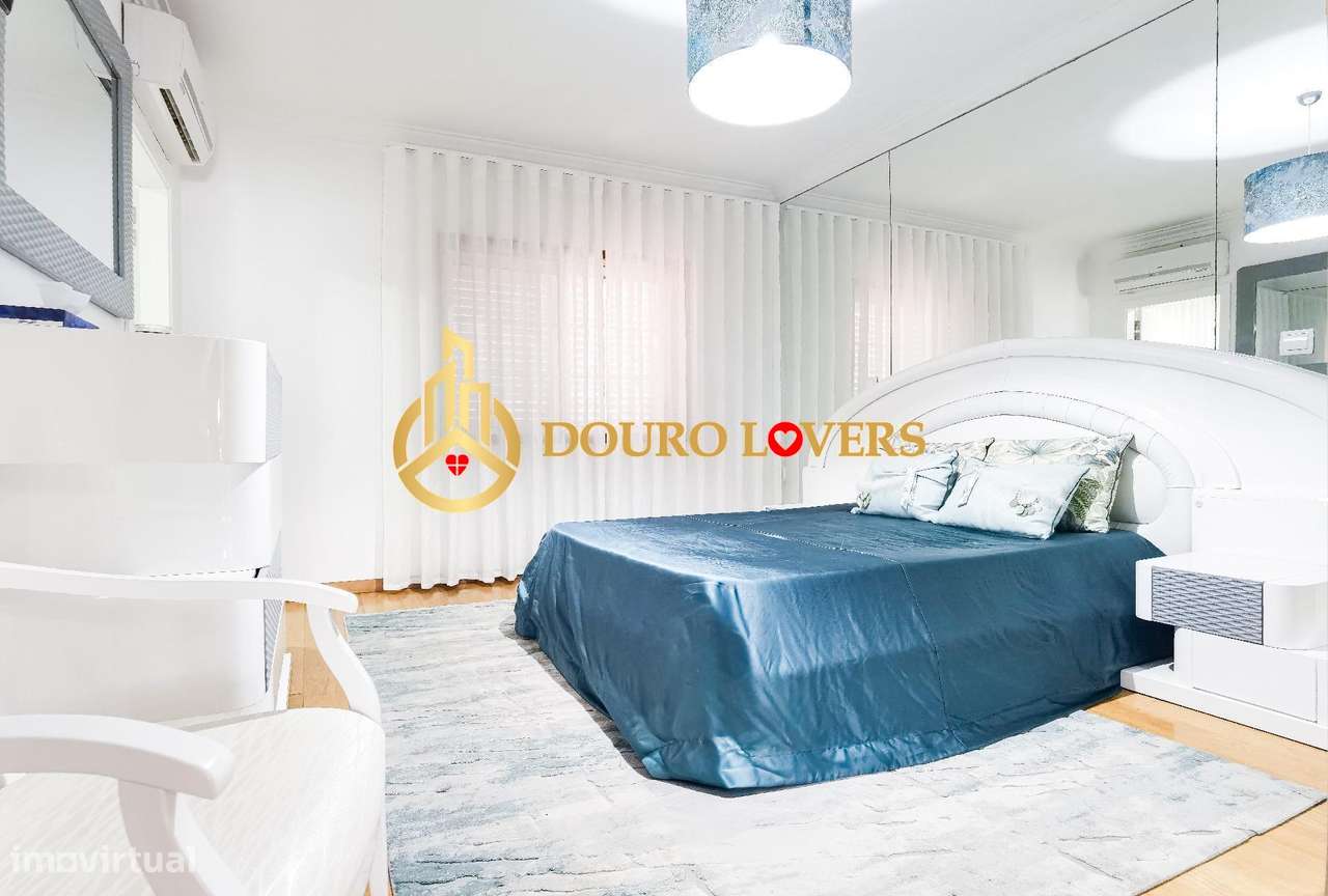 Moradia T4 com Piscina e Jardim em Ferreira - Paços de Ferreira-26