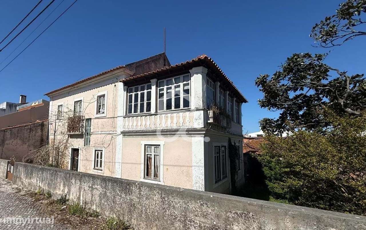 Moradia com elevado potencial na Marinha Grande – Oportunidade de inve-11