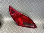 LAMPA W KLAPE LEWA OPEL ASTRA IV J HATCHBACK 5D 5 DRZWI ORYGINAŁ EUROPA - 2