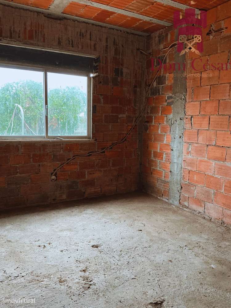 Moradia em Construção com Quintal  e Poço - Almeirim - Grande imagem: 4/15