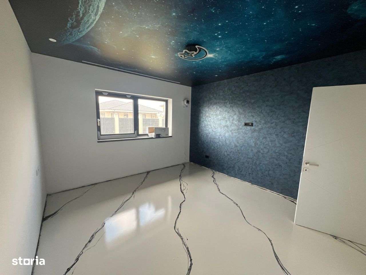 DE VANZARE ! Casa in SENDRENI pret 300.000 euro - Imagine principală: 5/20