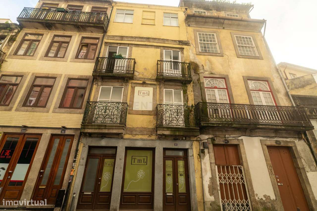 Prédio no Centro do Porto | Rua Conde de Vizela-30