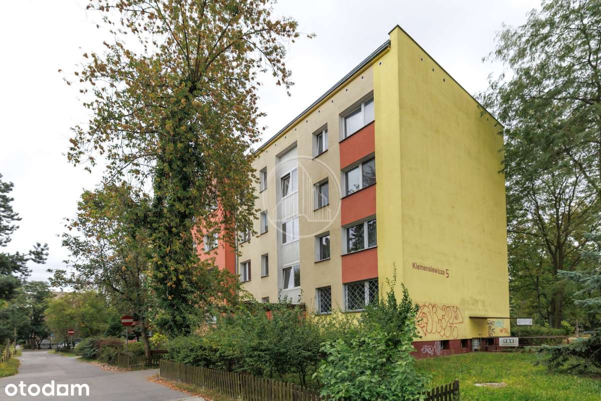 4-pokojowe mieszkanie na Bemowie przy parku-15