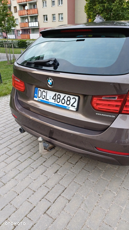 BMW Seria 3 316d Touring - 15