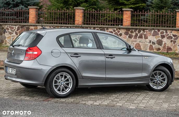 BMW Seria 1 116i - 14