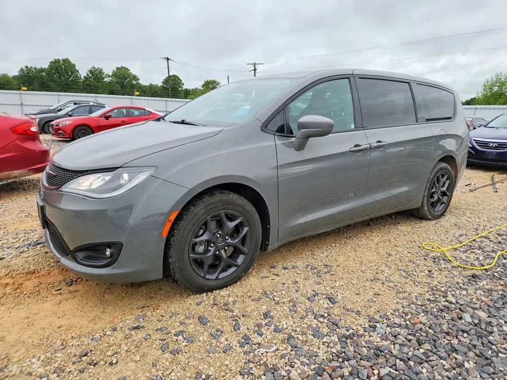 Chrysler Pacifica 2019