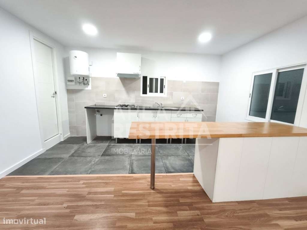 Moradia T1 no Parque Verde em Zona em Fernão Ferro - Grande imagem: 4/16