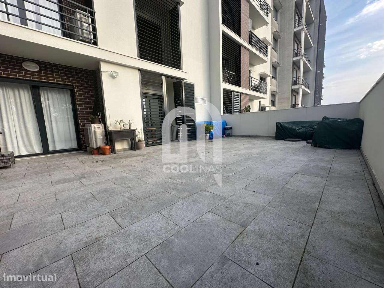 T2 Recente com logradouro e arrecadação ideal para escritório-30