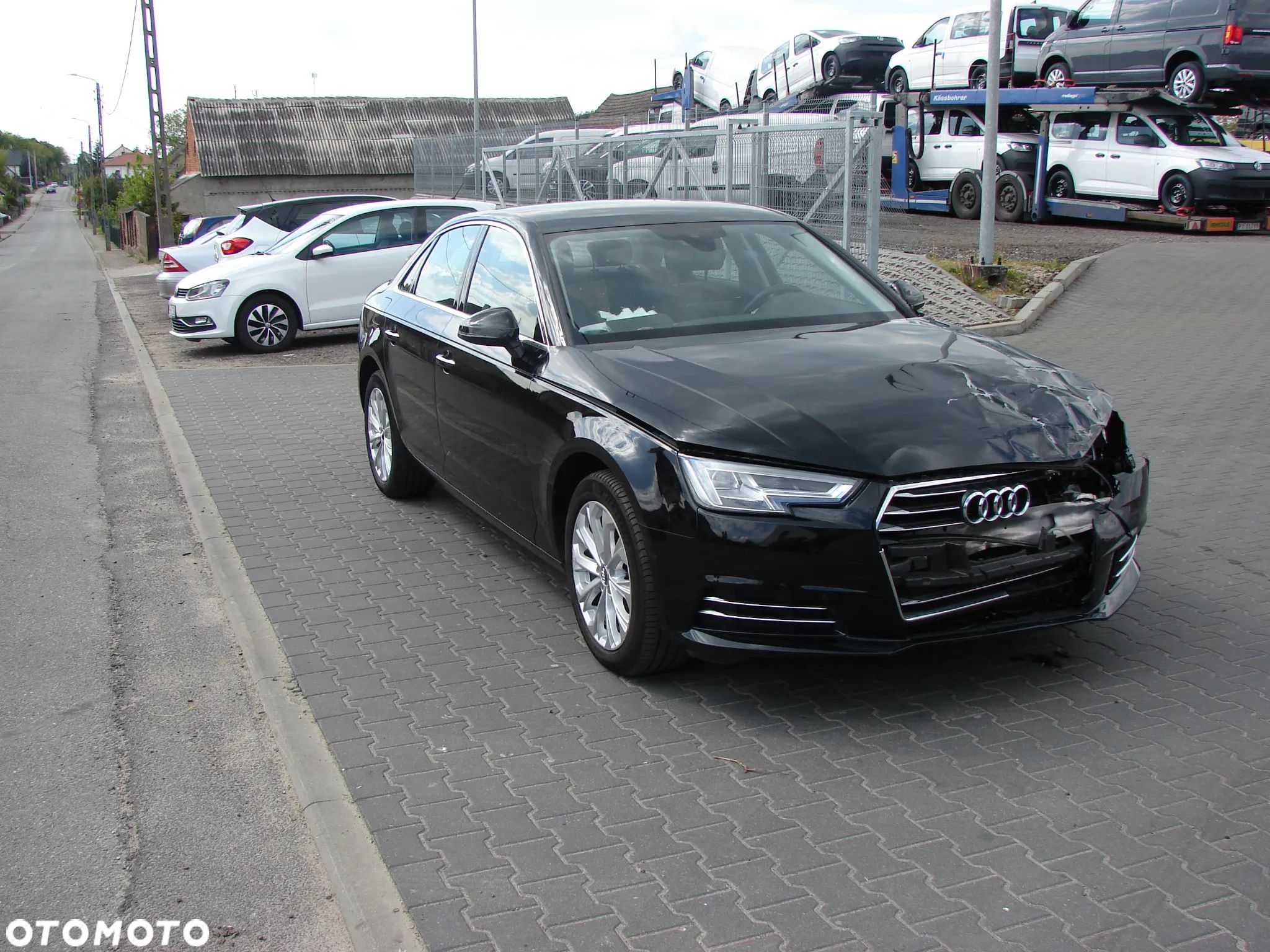 Audi A4 - 1