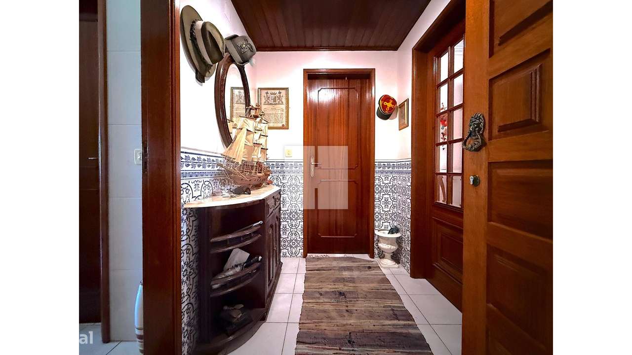 Apartamento T2 c/ Arrumo-1
