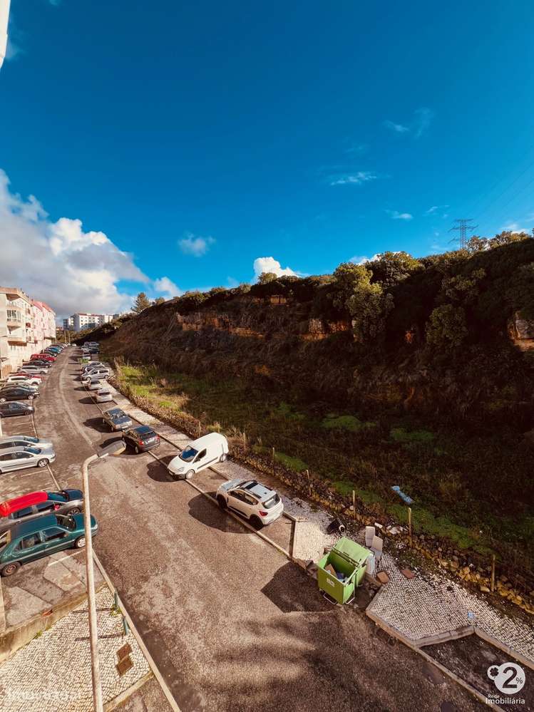 Apartamento T2 - Belas - 86m2 com arrecadação-11