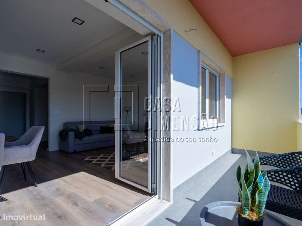 Apartamento T3 com Varanda em Benfica - Totalmente Mobilado e Pront...-2