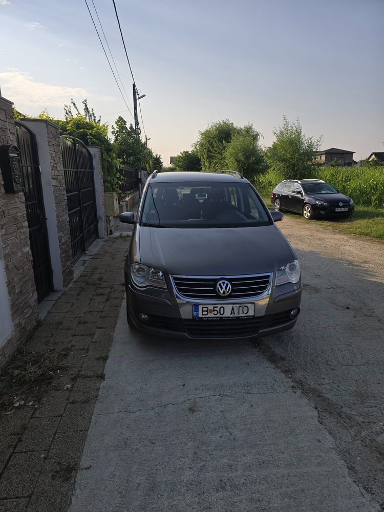 Volkswagen Touran 2.0 TDI Trendline 2008