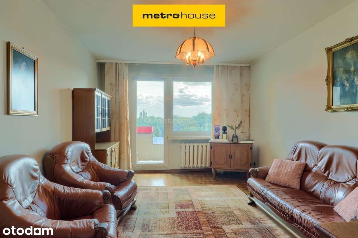 Przestronne, rozkładowe mieszkanie w centrum Łodzi-0