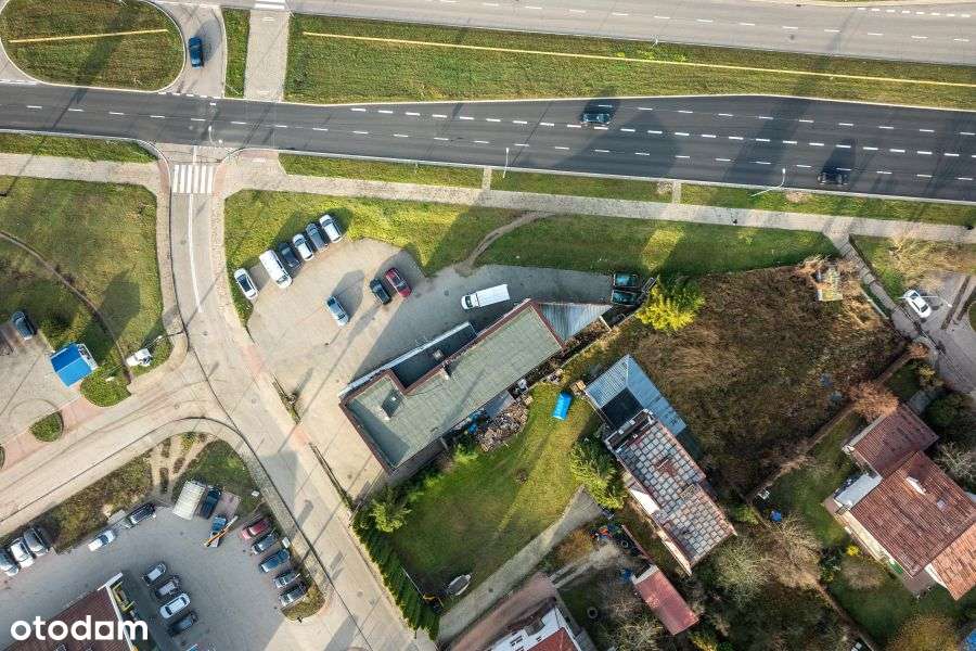 Atrakcyjny budynek komercyjny.-13