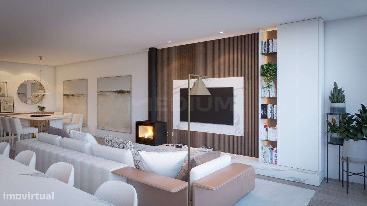 Moradia de luxo T4, três frentes em fase final de construção-5