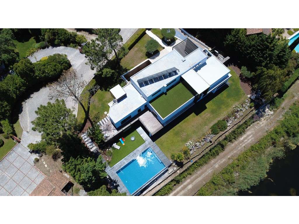 Moradia T6 na Quinta do Peru com vista para lago e campo de Golfe-57
