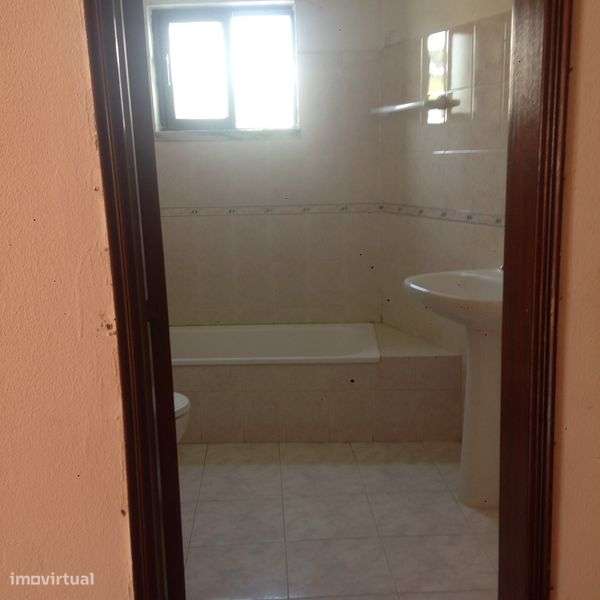Arrendo moradia T2 em Alcoentre - Grande imagem: 5/5