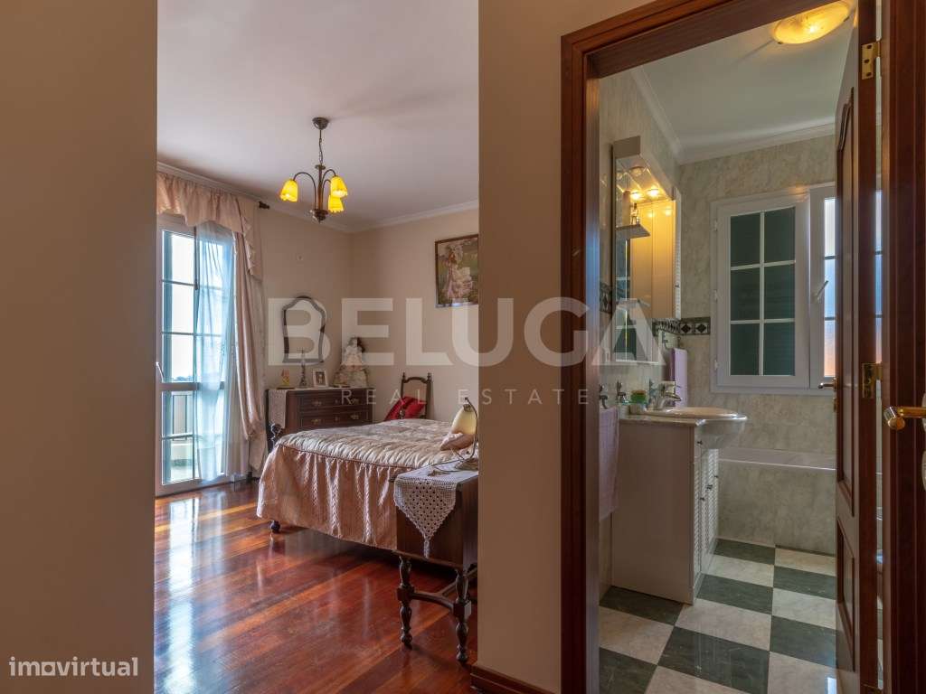 MORADIA T4 COM QUINTAL || URBANIZAÇÃO 'QUINTA DO FAIAL' (FUNCHAL)-33