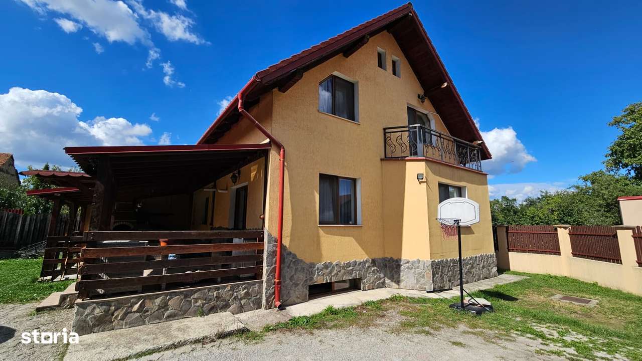 Casa de vis ,ideala familie,singur in curte,250000 Euro.Comision 0%-3