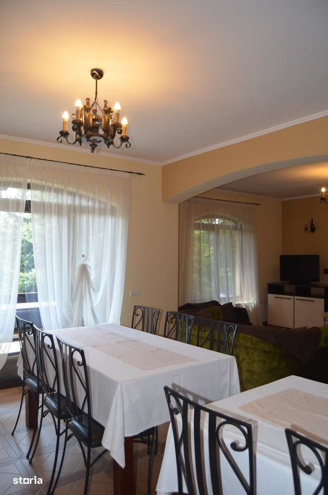 Casă spațioasă cu 10 camere, în apropiere de munte si partie - Imagine principală: 4/20