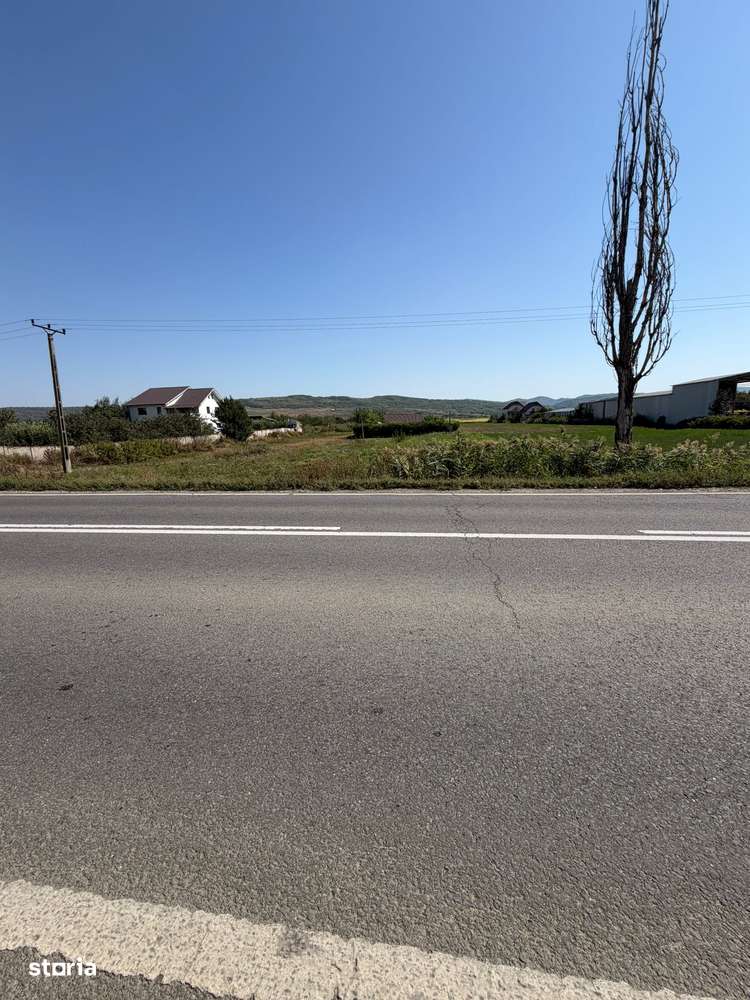 Vand Teren ITRAVILAN intersectie cu TRAIAN - BUHOCI , la STRADA-1