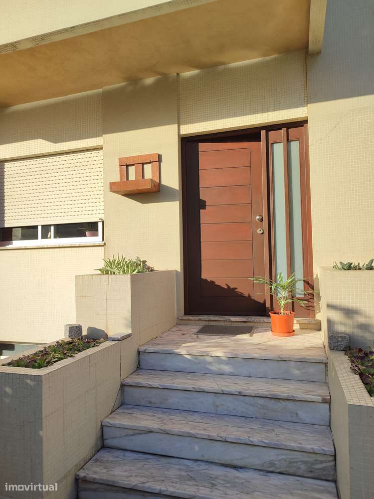 Casa com restaurante, localizada a poucos minutos a pé do mar, Espinho-24