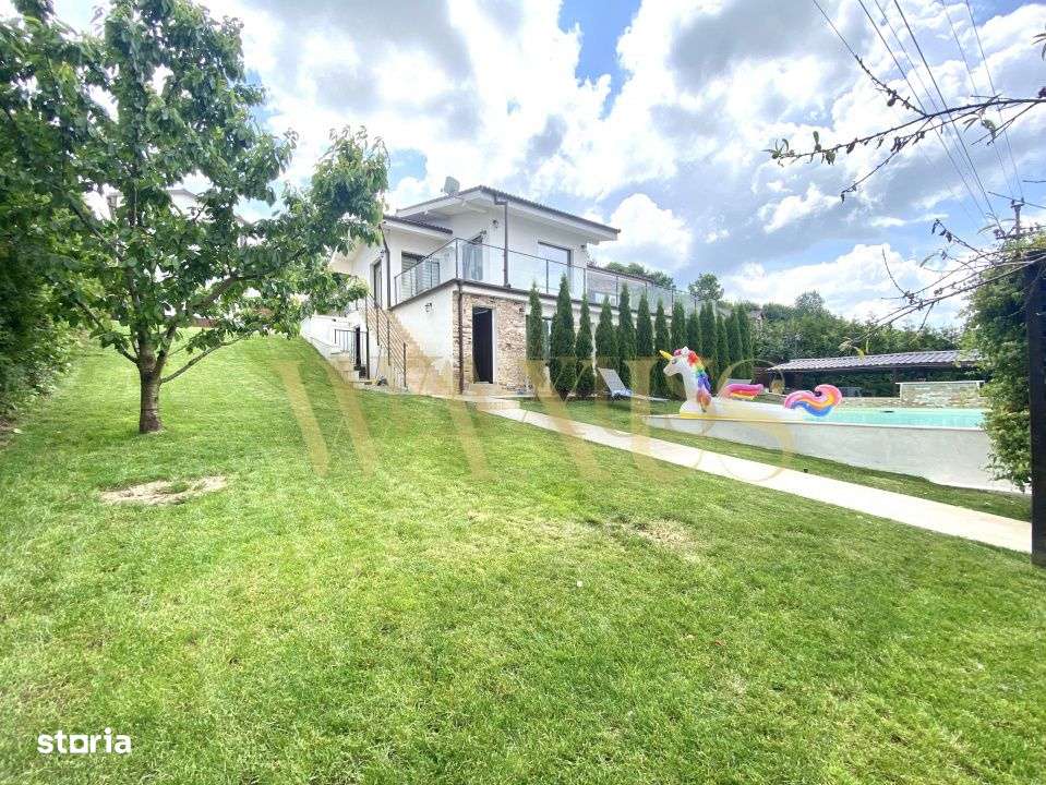 Vila  UltraLux in Feleacu cu un view spectaculos, 1000 mp teren , 200 - Imagine principală: 4/10