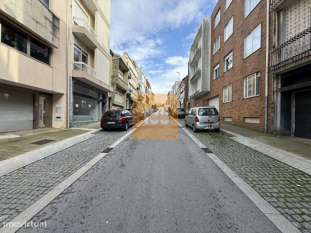 T2 duplex com jardim - Capelo Residences - Grande imagem: 2/65