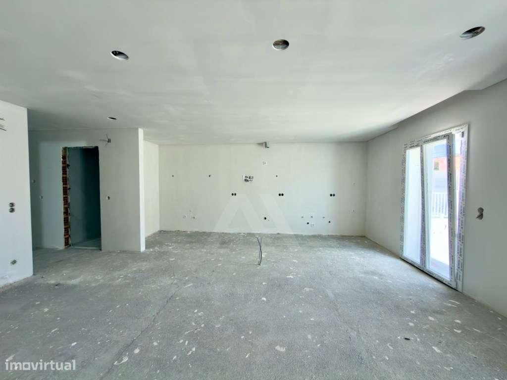Apartamento T3 novo em Alcoitão com terraço, jacuzzi e garagem-7