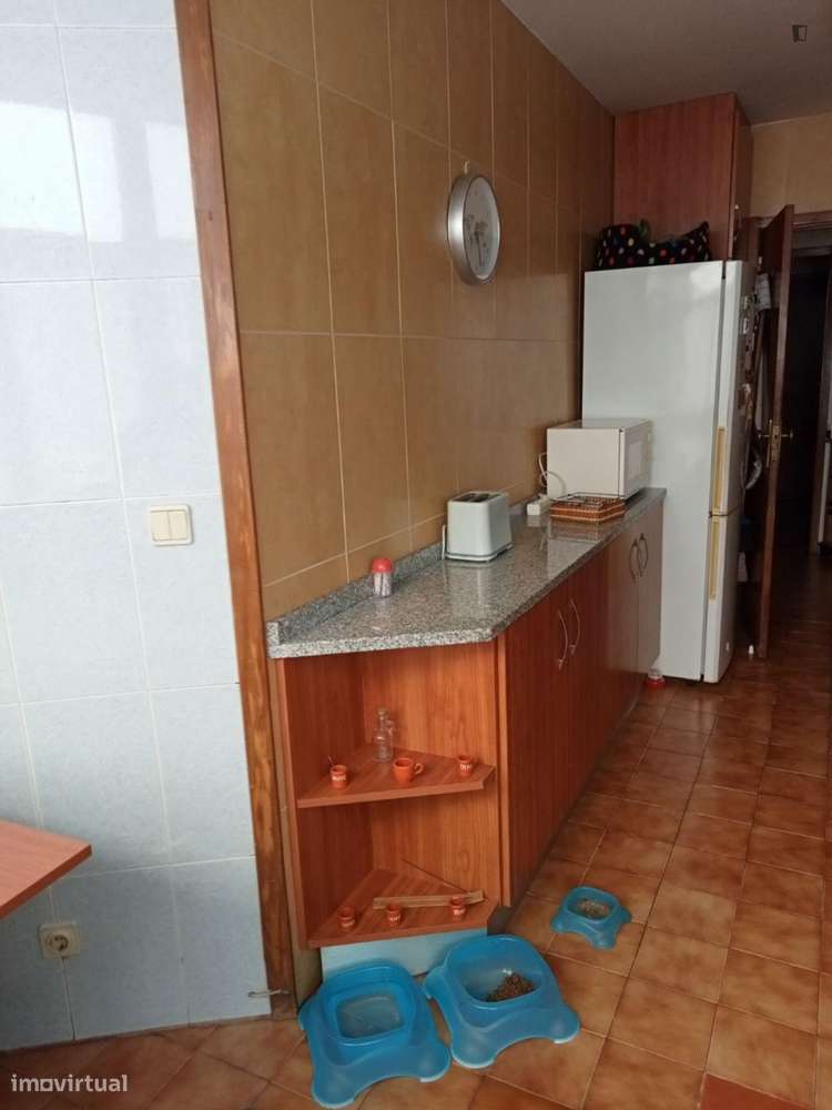 Quarto - localizado em Vila nova de gaia - Grande imagem: 4/8