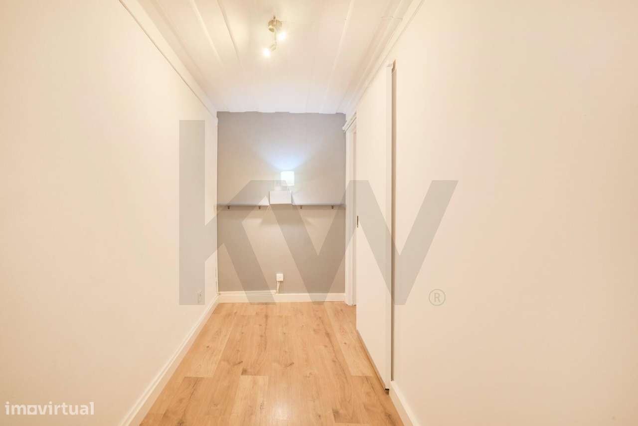 APARTAMENTO RENOVADO T1+1 JUNTO AO CASTELO SÃO JORGE-18