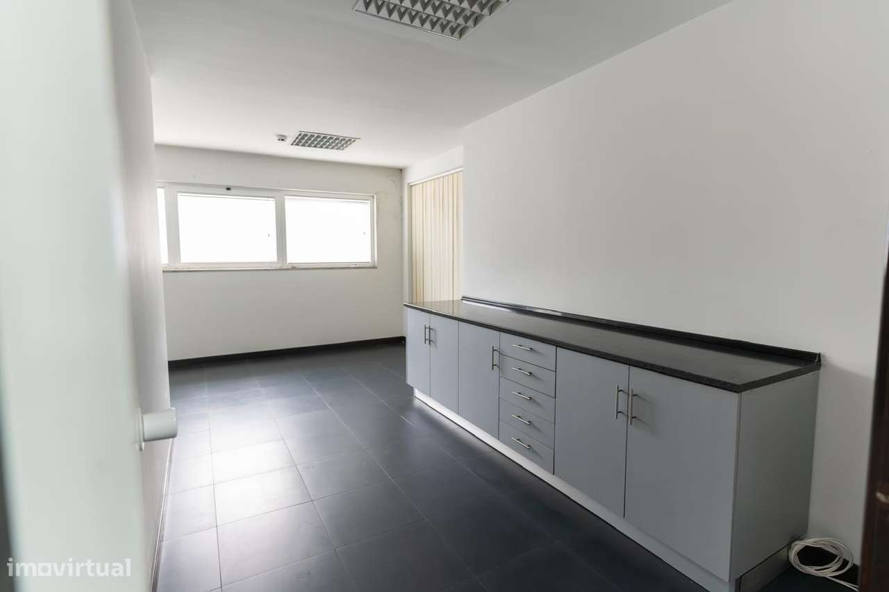 Pavilhão com 2 frações autônomas-14